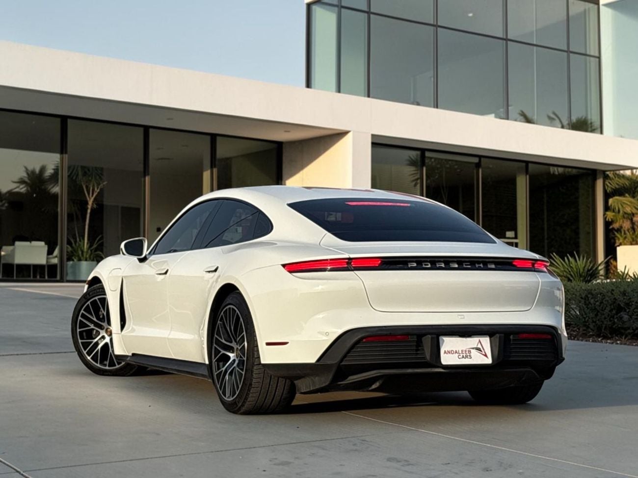 Porsche Taycan Base AED 3,030 P.M | 0% DOWN PAYMENT | PORSCHE TAYCAN | EV | 2022