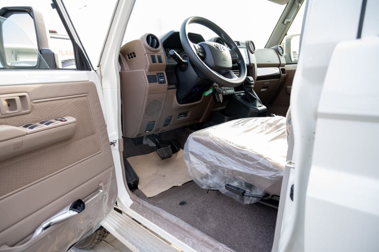 تويوتا لاند كروزر 70 Toyota LC 76 4.0L Petrol E Automatic 2025