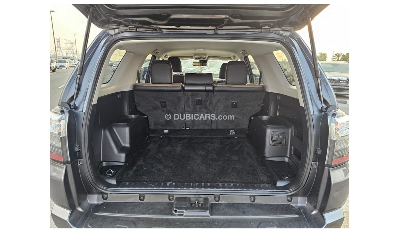 Toyota 4Runner 2021 Toyota 4Runner SR5 Premium 4.0L V6 /