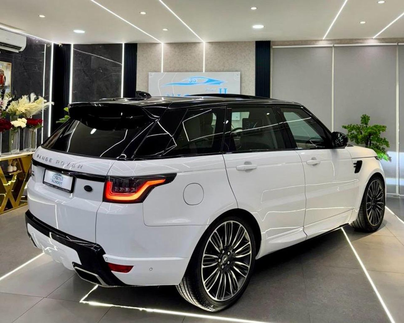لاند روفر رينج روفر سبورت Autobiography Dynamic P400 3.0L AUTOBIOGRAPHY SUPERCHARGED RANGE ROVER SPORT || GCC || TOP RANGE ||
