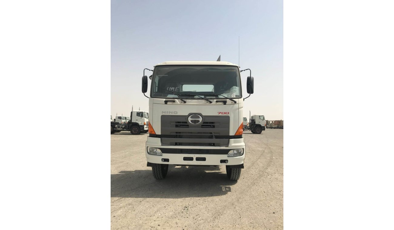 هينو 700 Series ZS - 4041 Chassis Single Cab 6x4 / 30 Tons