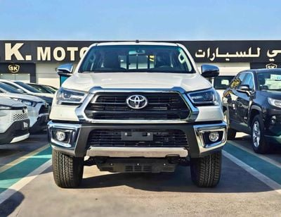 تويوتا هيلوكس SR5 / 2.4L DIESEL A/T / BLIND SPOT / DIFF LOCK / FR&RR CHROME BUMPERS / (CODE # HDFAA)