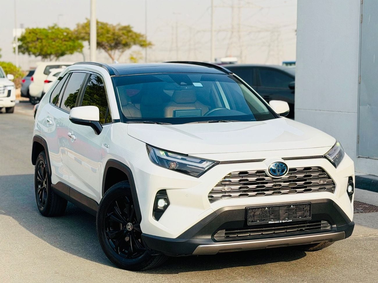Toyota RAV4 XLE HEV