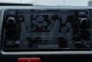 تويوتا هاياس DLS HIGH ROOF HIACE  -High Roof  3.0L M/T