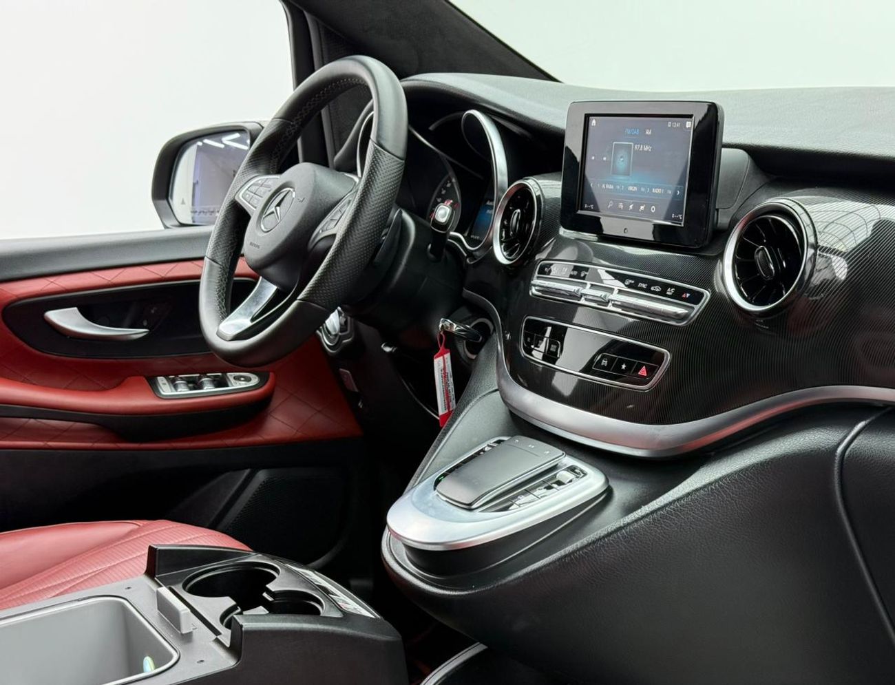 Mercedes-Benz V 250 2021 Mercedes Benz V250 Falcon Edition, Warranty, Full Mercedes Service History, Very Low Km, GCC