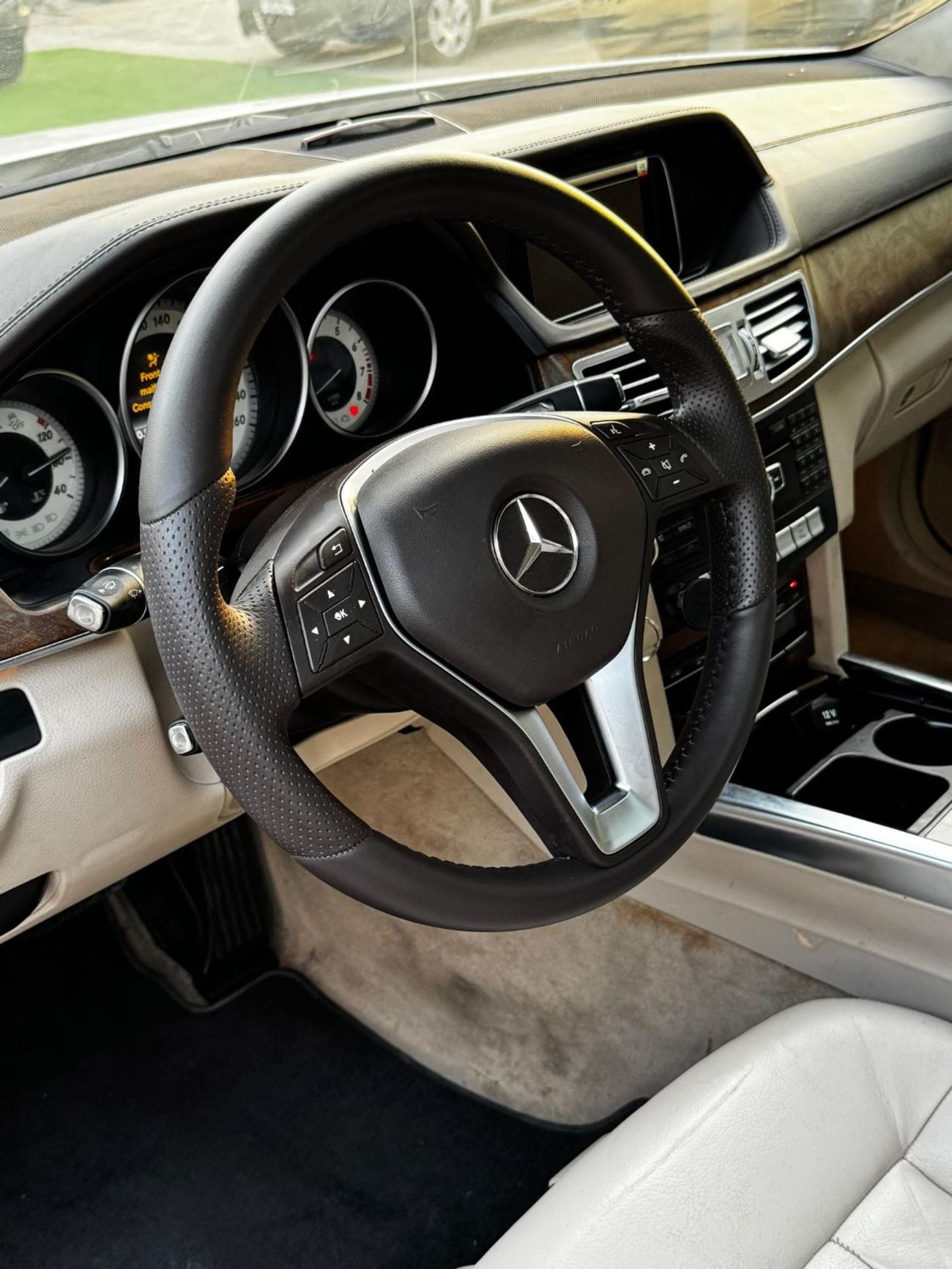 Mercedes Benz E300