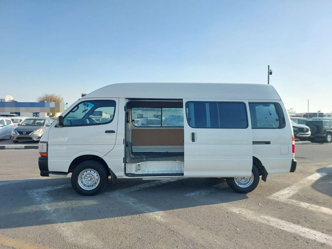 تويوتا هاياس TOYOTA HIACE VAN RHD 2004 MODEL 2.4 L PETROL MANUAL(PM13814)