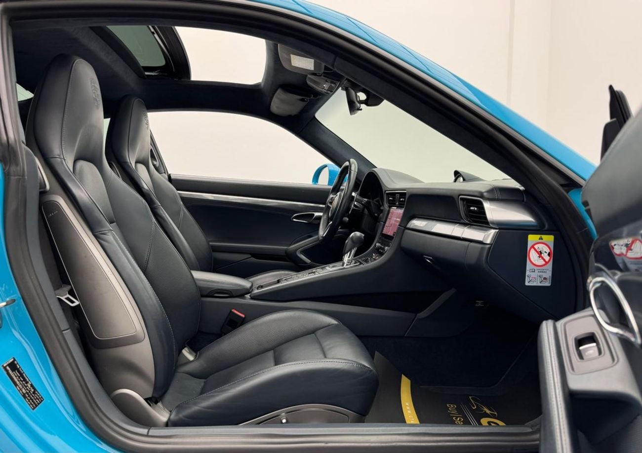 Porsche 911 2017 Porsche 911 Carrera S, 27 Aug 2026 Porsche Warranty, Porsche Service History, GCC