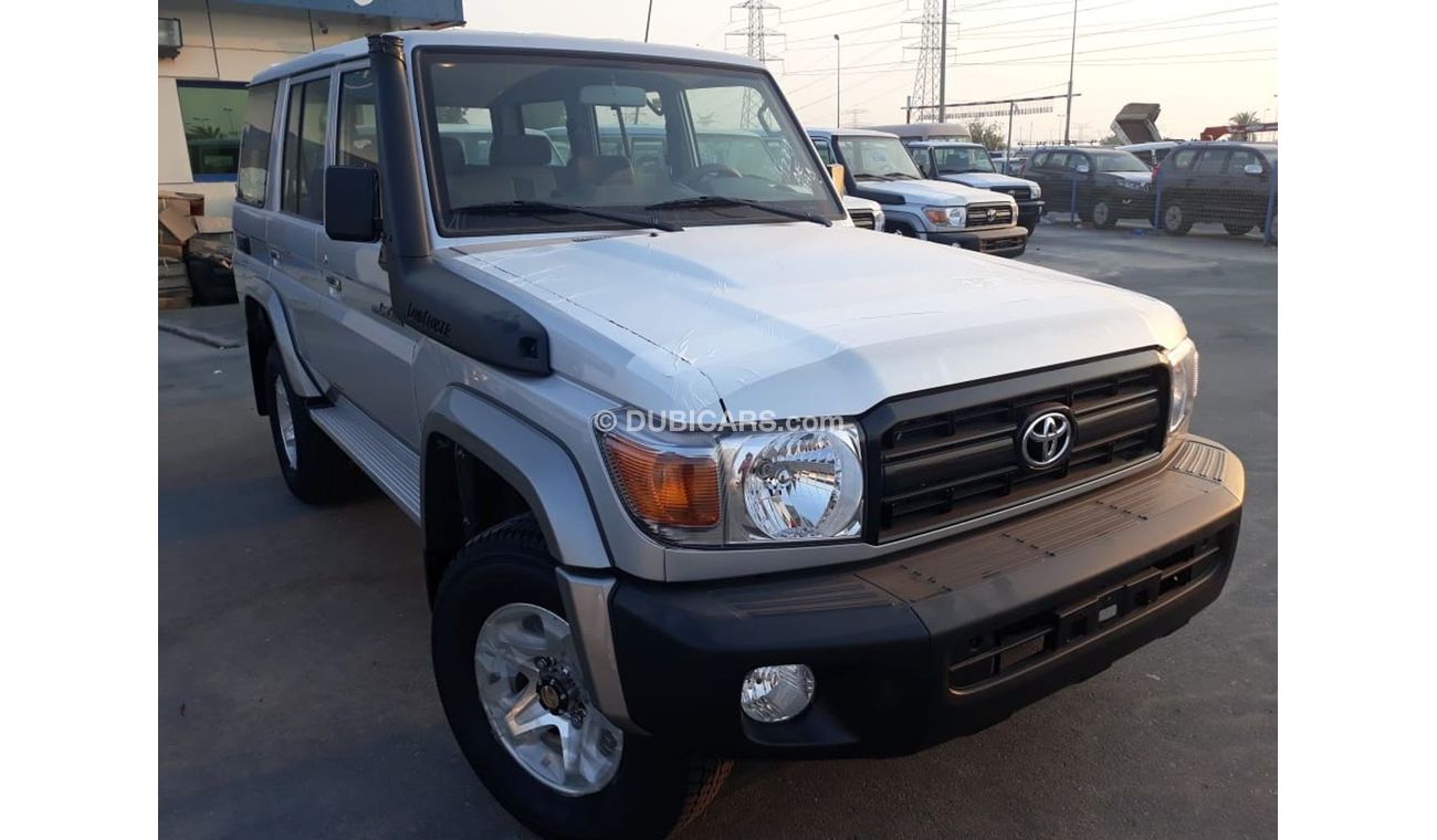 Toyota Land Cruiser 70 4.2L DIESEL LC 76 5 DOOR  V6