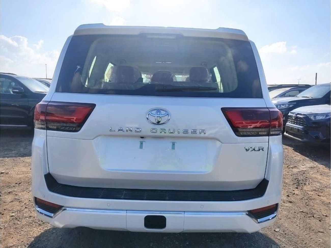 Toyota Land Cruiser LAND CRUISER VX-R DIESEL 3.3L AUTOMATIC | 0 KM | 03 YEARS WARRANTY I 2025 MY