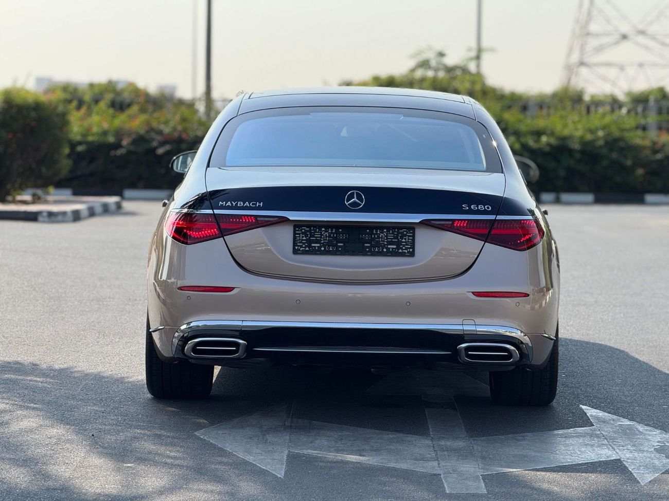 Mercedes Maybach S680 Maybach **2023**BRAND NEW GCC SPEC UNDER WARRANTY AND SERVICE