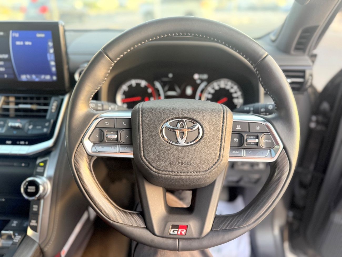 تويوتا لاند كروزر Lc300 Toyota Landcruiser 2023 RHD diesel engine