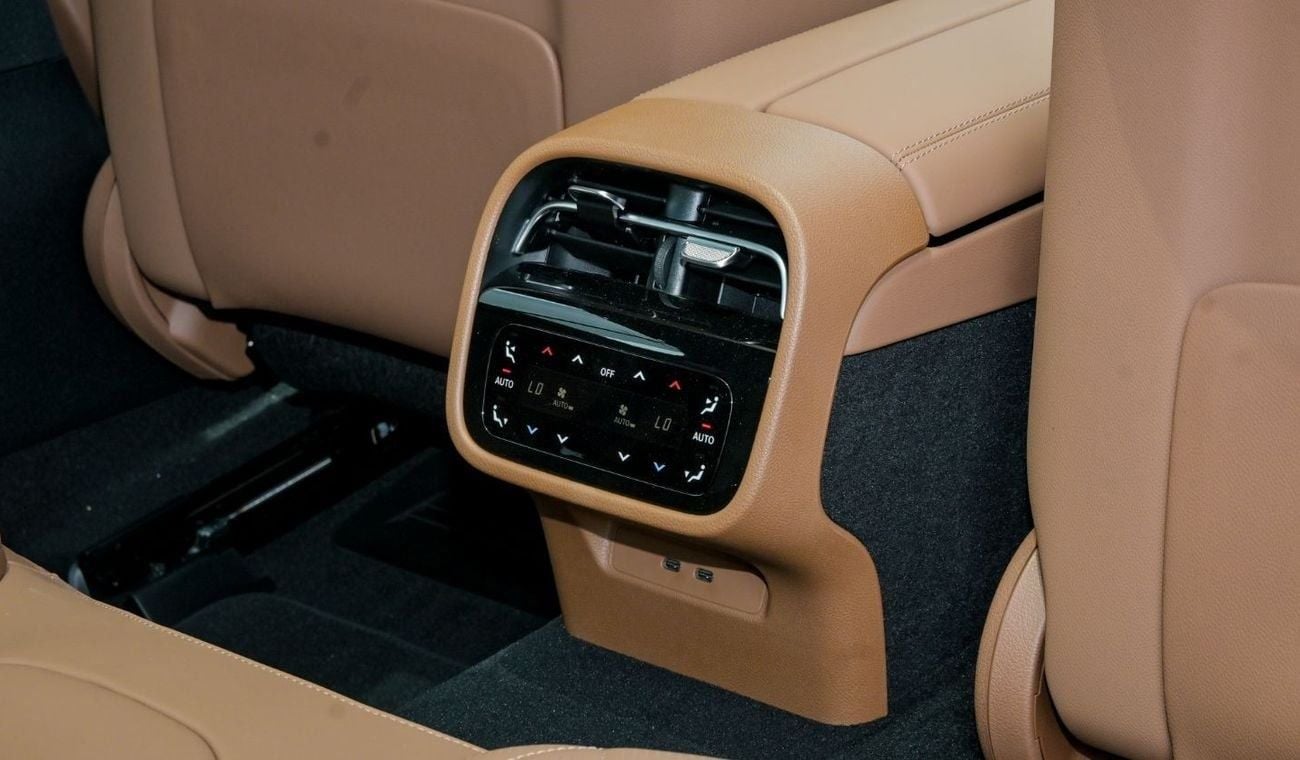 Mercedes-Benz E200 Mercedes-Benz E200 Premium Plus | AMG Night Package |Hyper Screen | Fully Loaded 2024 Special Offer