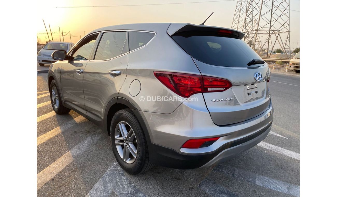 Hyundai Santa Fe 2018 HYUNDAI SANTAFE SPORT AWD / MID OPTION