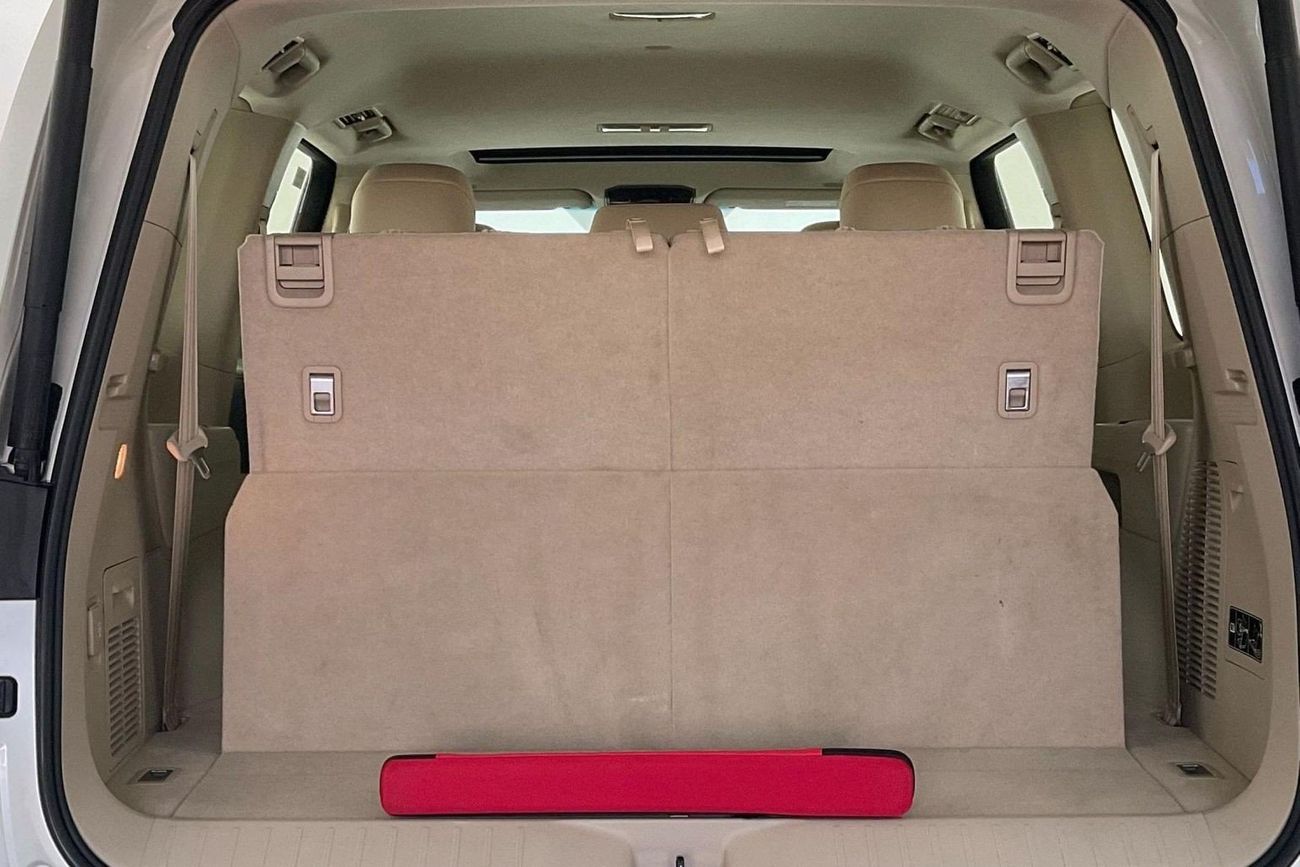 تويوتا لاند كروزر GXR | National Day Celebration | شامل الضمان | 0 ﺪﻔﻋﺓ ﺃﻮﻟﻯ