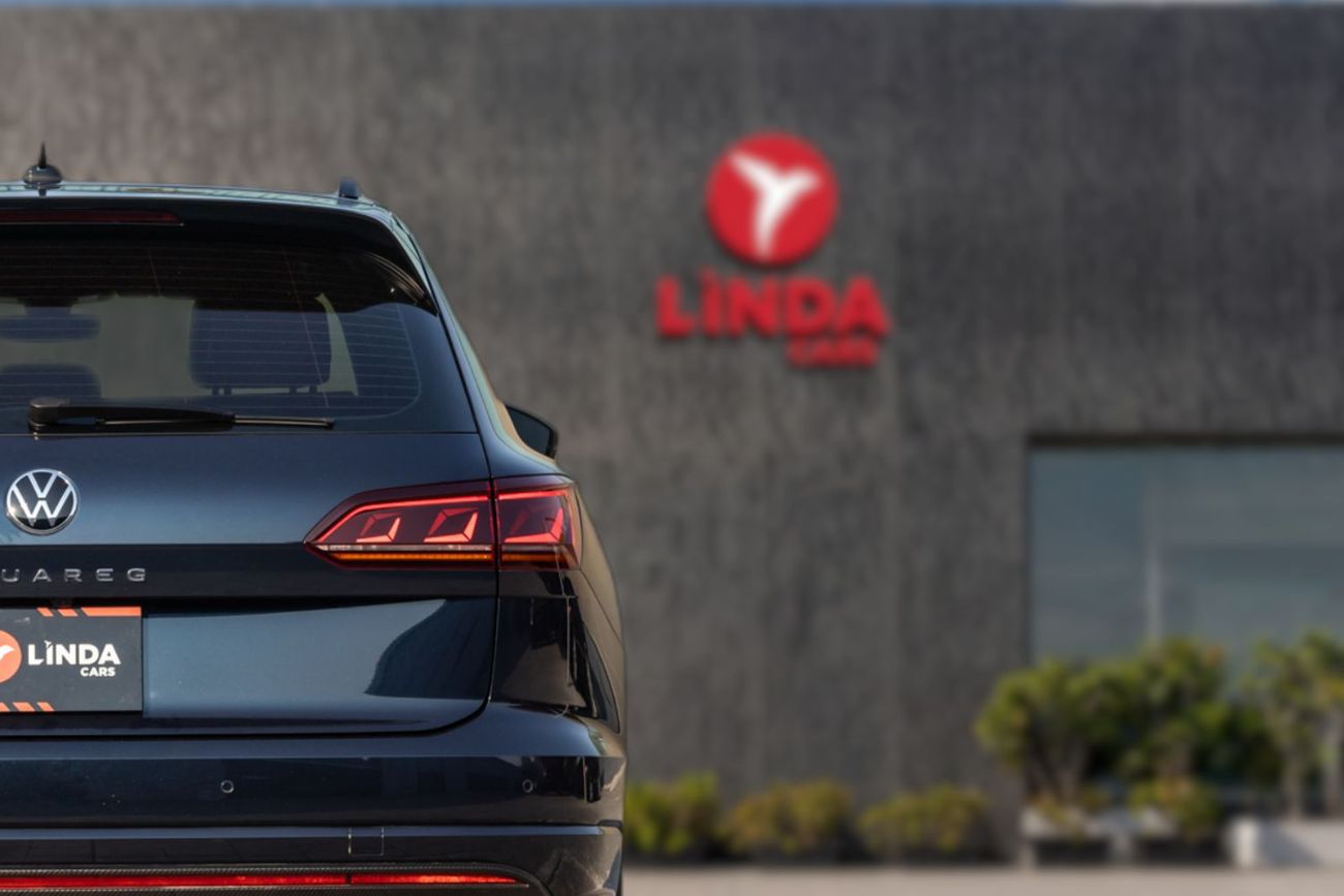Volkswagen Touareg R-LINE BLACK Volkswagen Touareg R-Line 2023 GCC | Agency Warranty | Service Contract