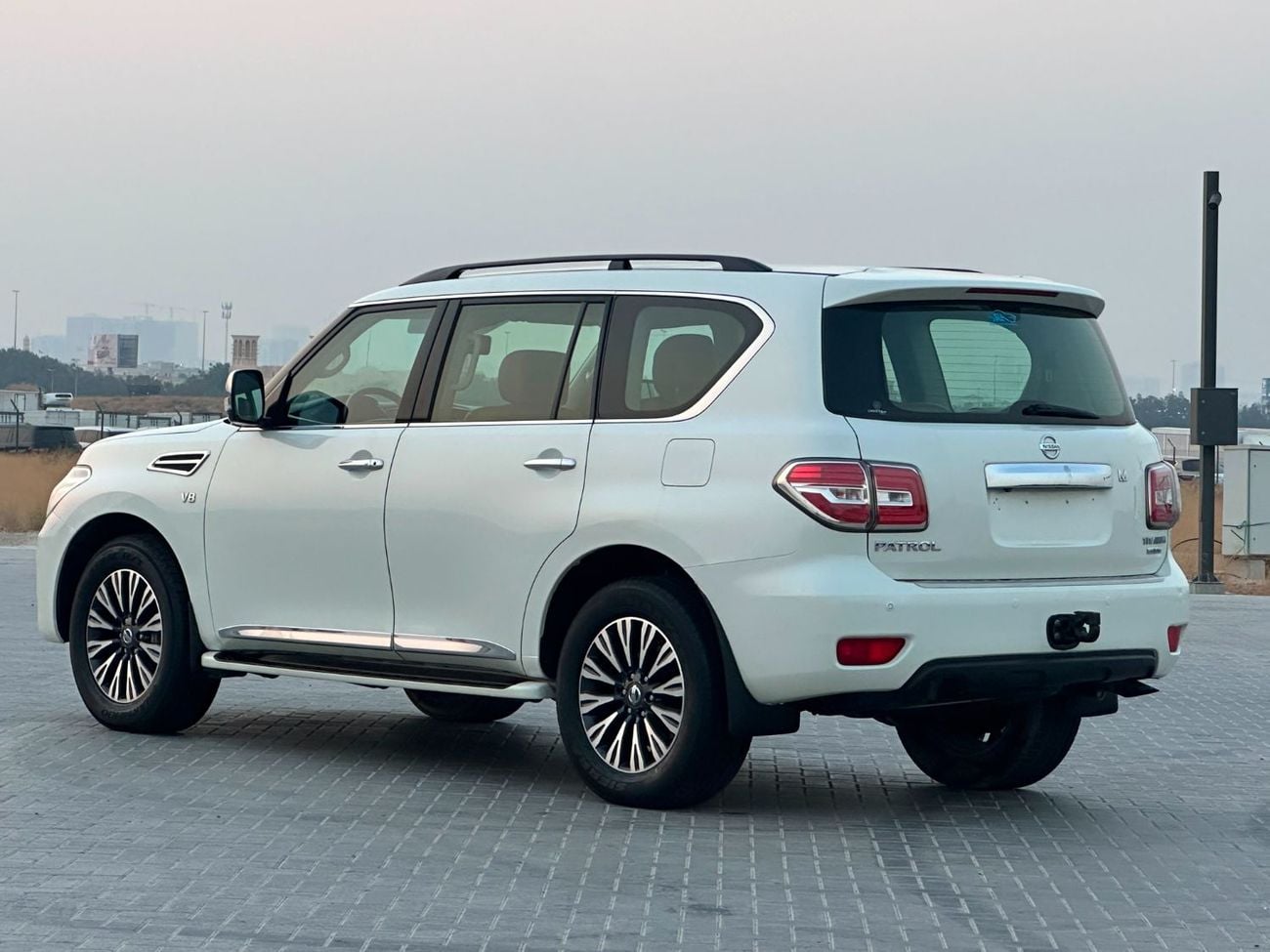 نيسان باترول LE TITANIUM