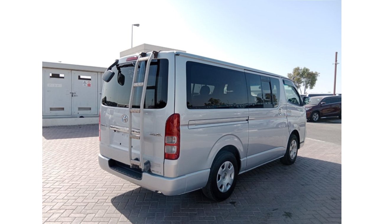 تويوتا هاياس TOYOTA HIACE VAN RIGHT HAND DRIVE (PM1363)