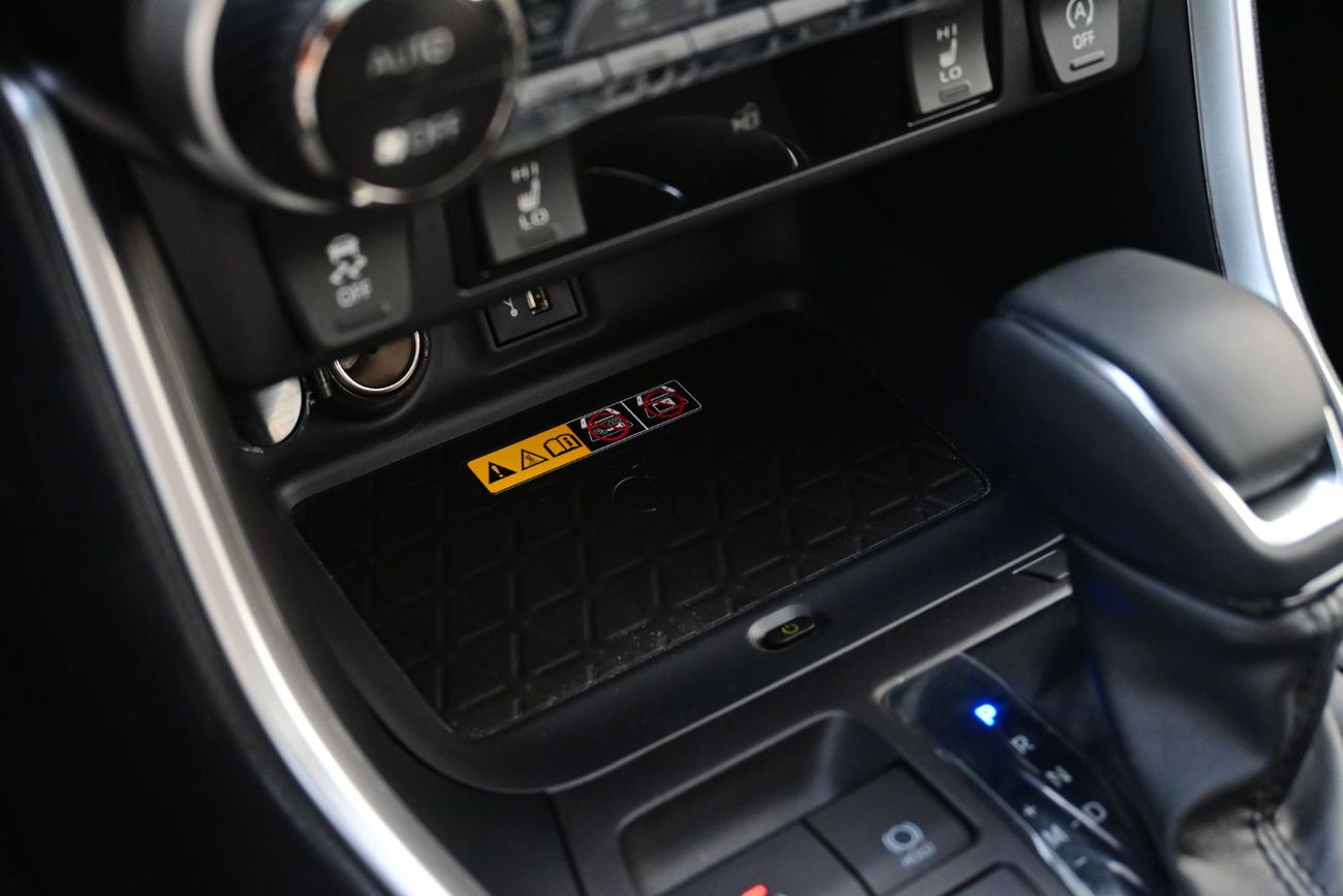 Toyota RAV4 Toyota RAV4 2.0L CVT 4WD Exploration Plus Edition