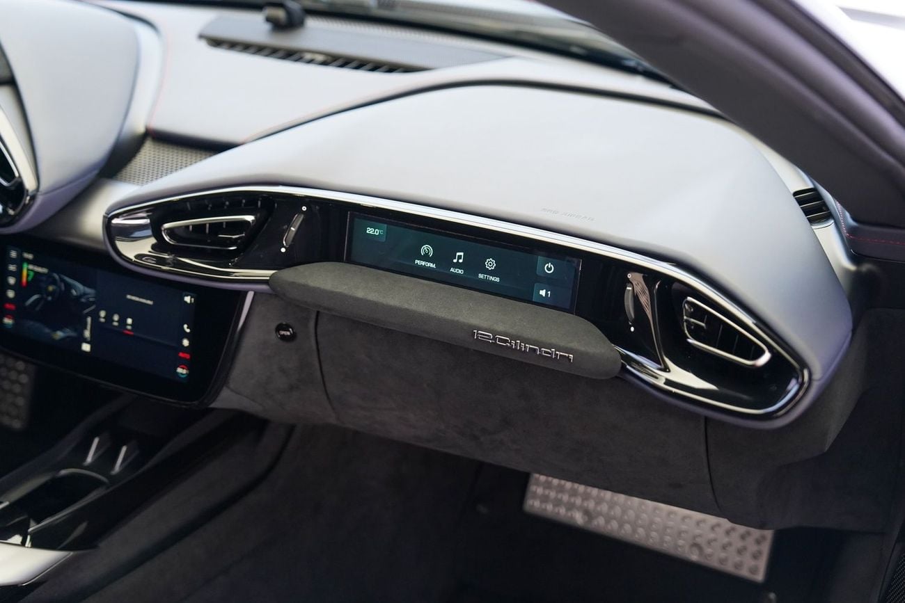 فيراري 12سيلندري