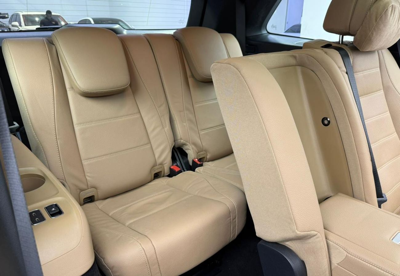 Mercedes-Benz GLS 580 2024 Mercedes Benz GLS580 4MATIC Night Package, 2029 MB Warranty + Service Pack, 7 Seater, GCC