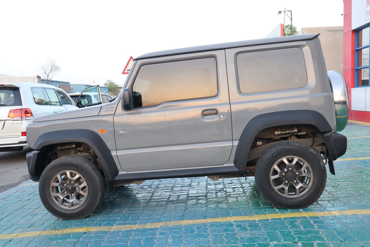 Suzuki Jimny 2.0L Brand New Condition Excellent Drive GCC
