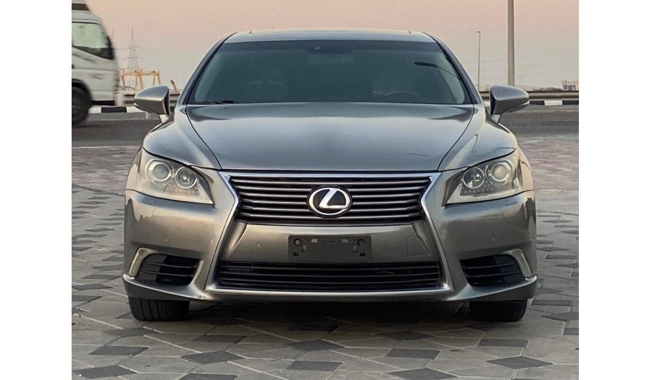 لكزس LS 460 Premier LWB 4.6L (382 HP)