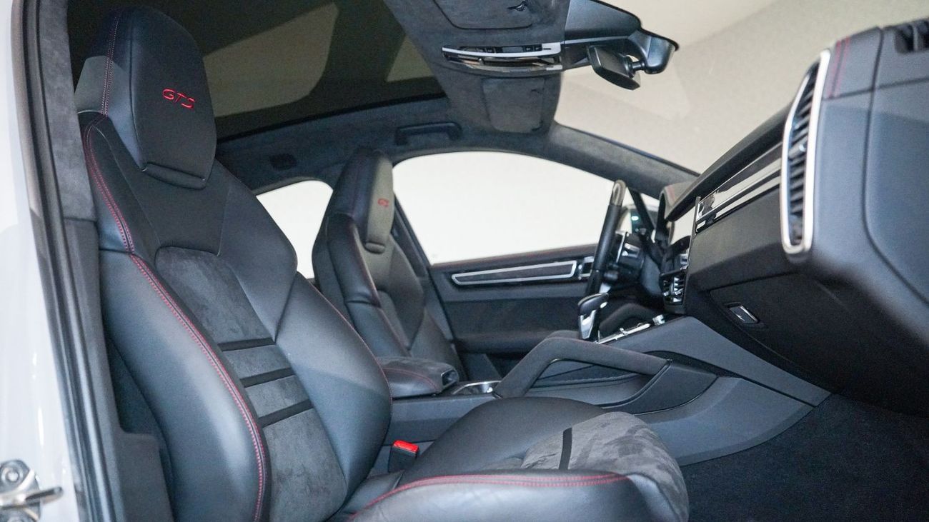 Porsche Cayenne Coupe GTS - AED 6658 P/M - Warranty till 05/2025