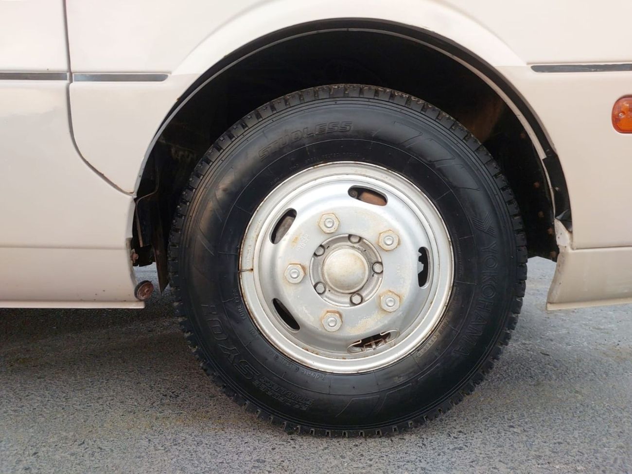 Mitsubishi Rosa MITSUBISHI ROSA BUS RHD 1997 MODEL 3.9 L DIESEL MANUAL(PM00035)