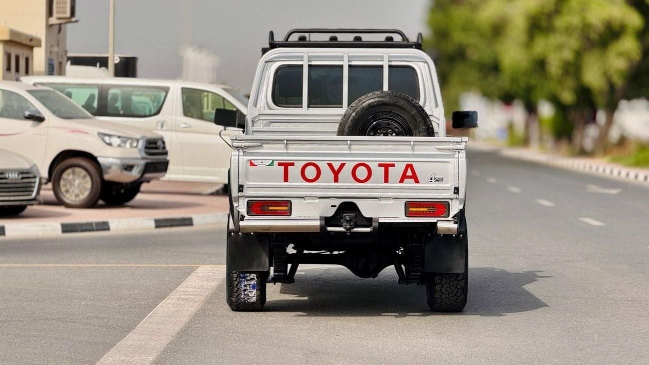 تويوتا لاند كروزر بيك آب SINGLE CABIN | 4.5L DIESEL ENGINE | MANUAL TRANSMISSION | RHD | 2007 | REAR VIEW CAMERA