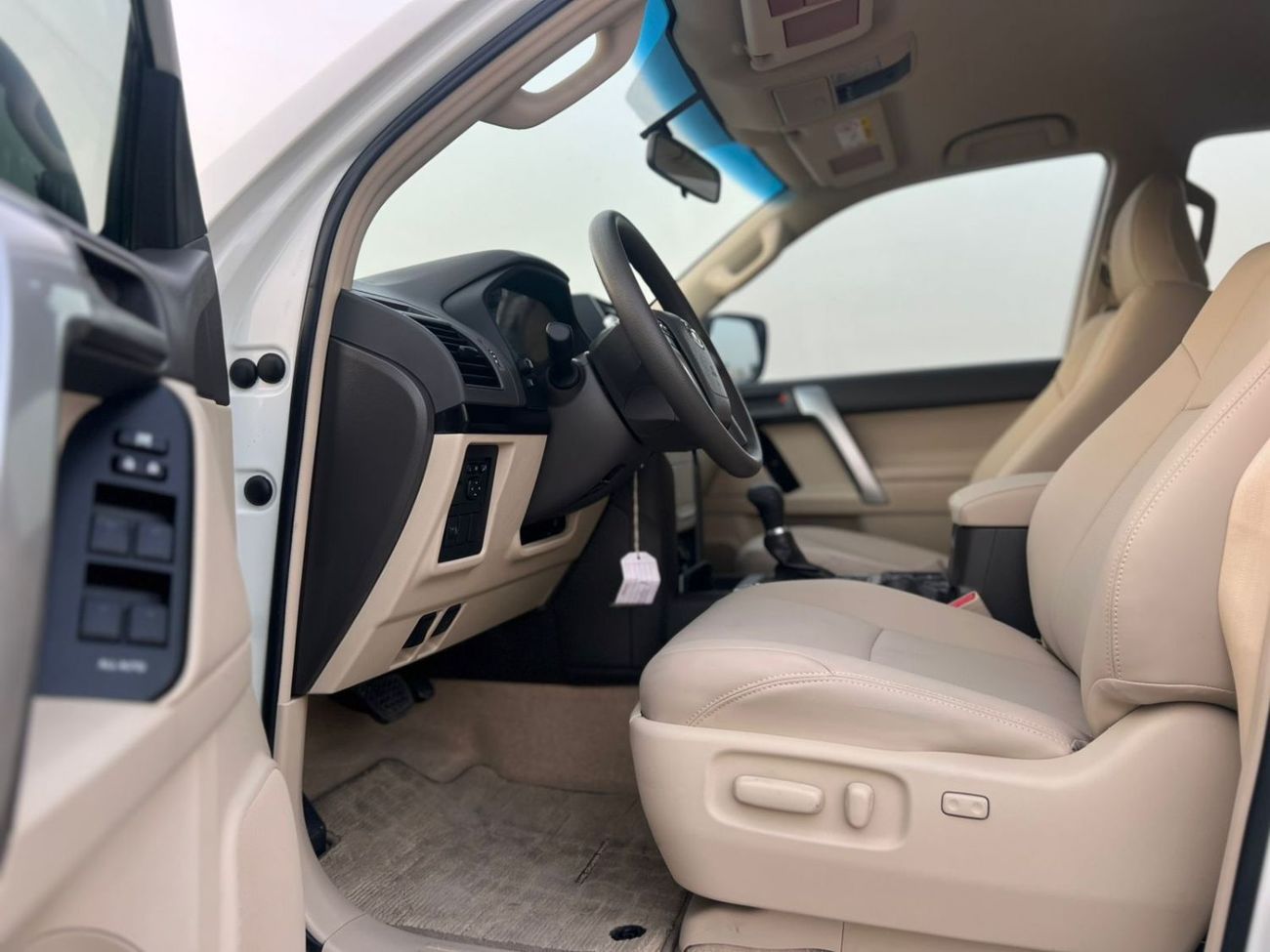 Toyota Prado 2023 Toyota Prado TXL – 2.7L V4 – AWD 4x4 – Leather Seats – Rear Camera & Sensors –electric seats