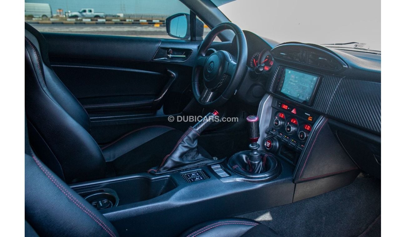 Toyota 86 Toyota 86 GTX Coupe   Model : 2015 Mileage : 94,000 km  Price : 35,000 AED Gulf specifications, 4 cy