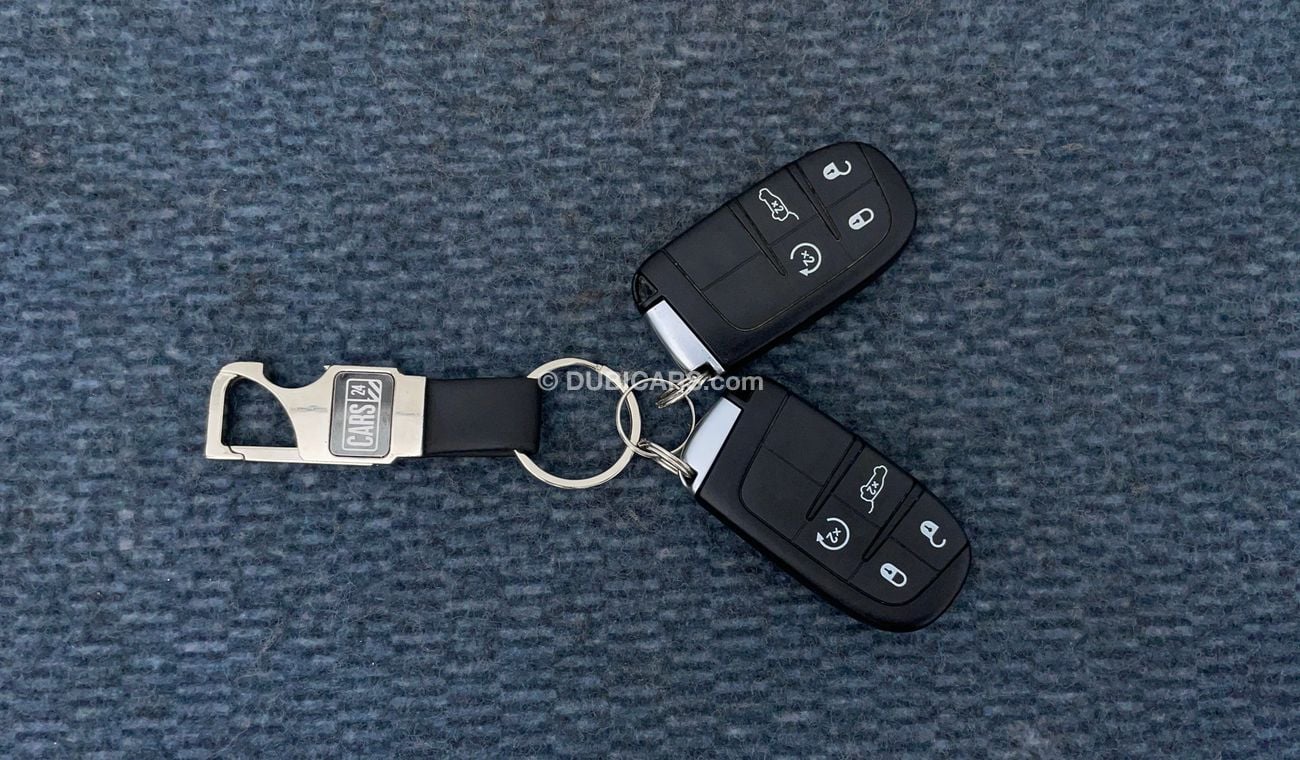 جيب جراند شيروكي LIMITED 3.6 | بدون دفعة مقدمة | اختبار قيادة مجاني للمنزل