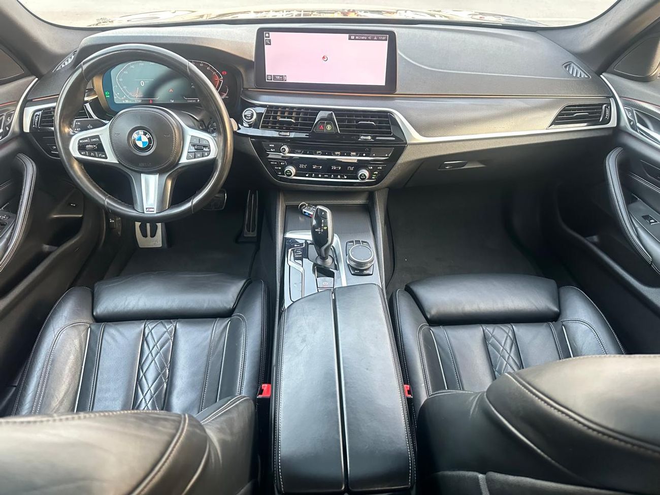 BMW 520i BMW 520i Twin Power Turbo_European_2022_Excellent Condition _Full option