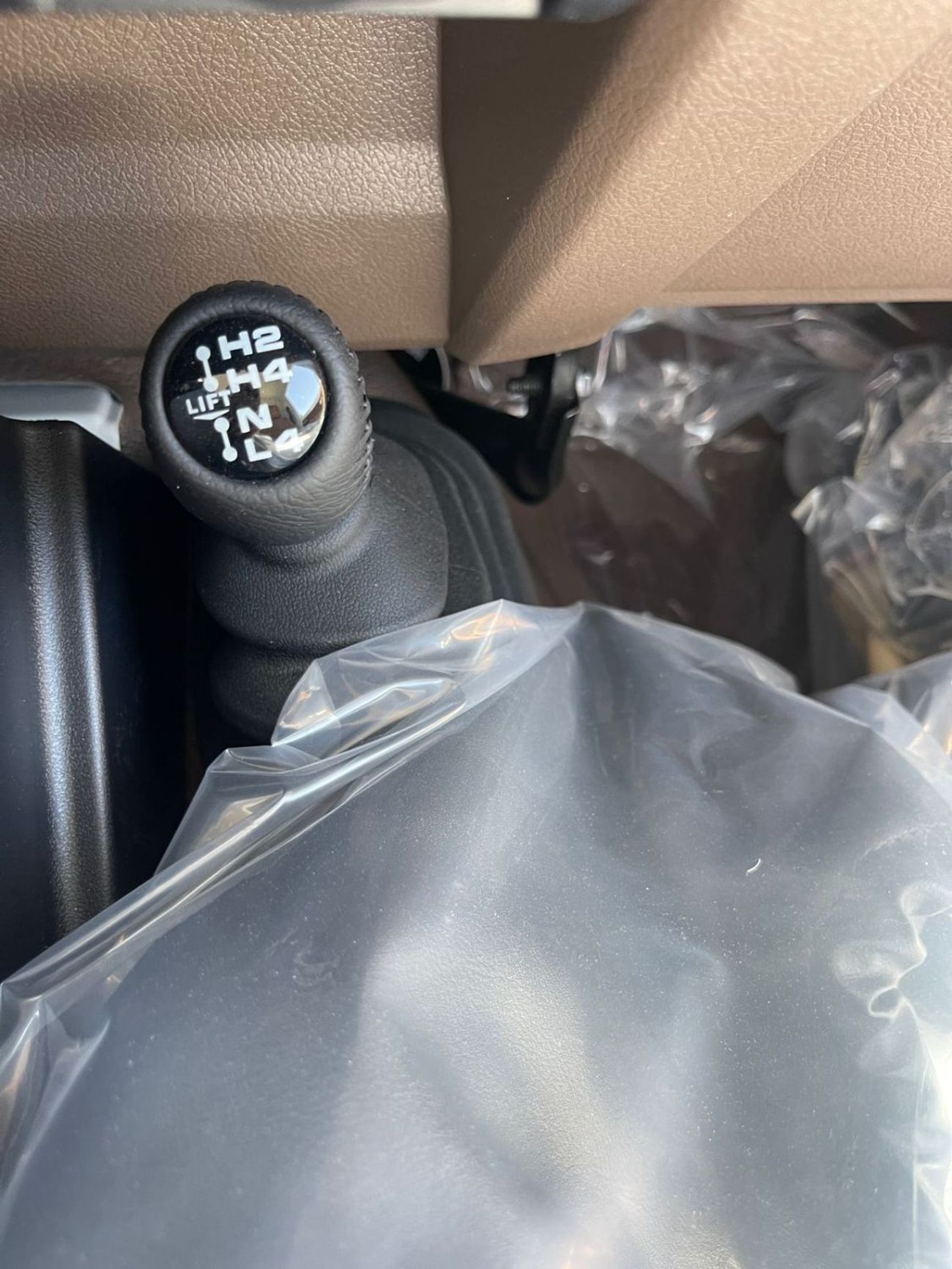 Toyota Land Cruiser Pick Up LC 79 Pickup S/C 4.0L Petrol A/T Full Option 2025 Model