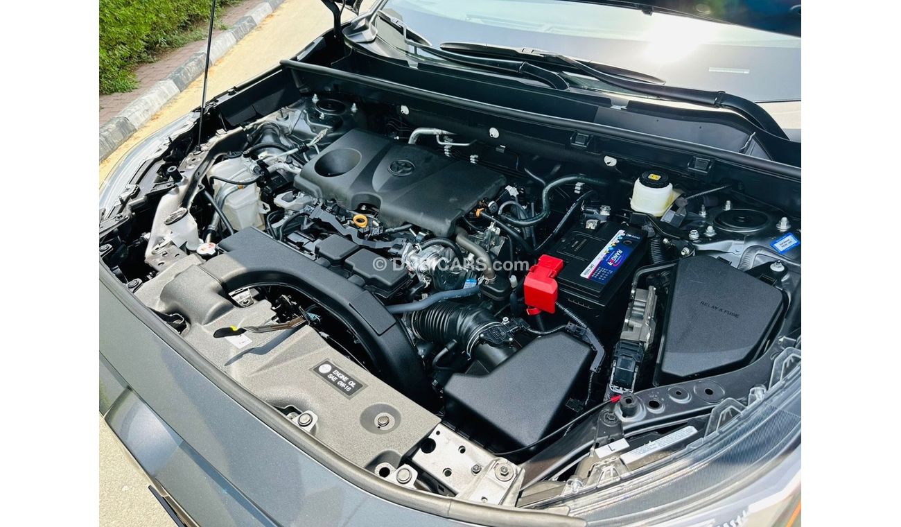 تويوتا هيلوكس Full option clean car like 0kmmiu