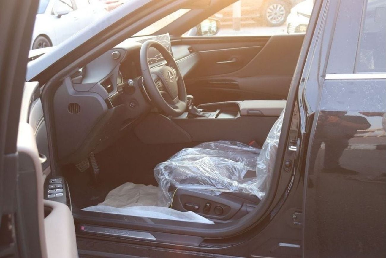 لكزس ES 300 2.5L HYBRID, PUSH START, ELECTRIC SEAT, LEATHER SEAT, FWD, 4 DOORS, RADAR,LANE ASSIST, MODEL 2023 FO