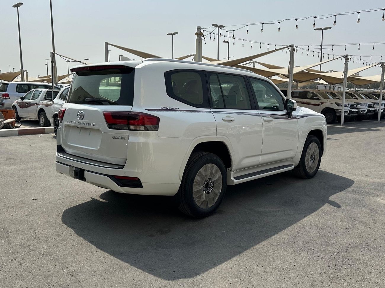 تويوتا لاند كروزر GXR3 3.3L