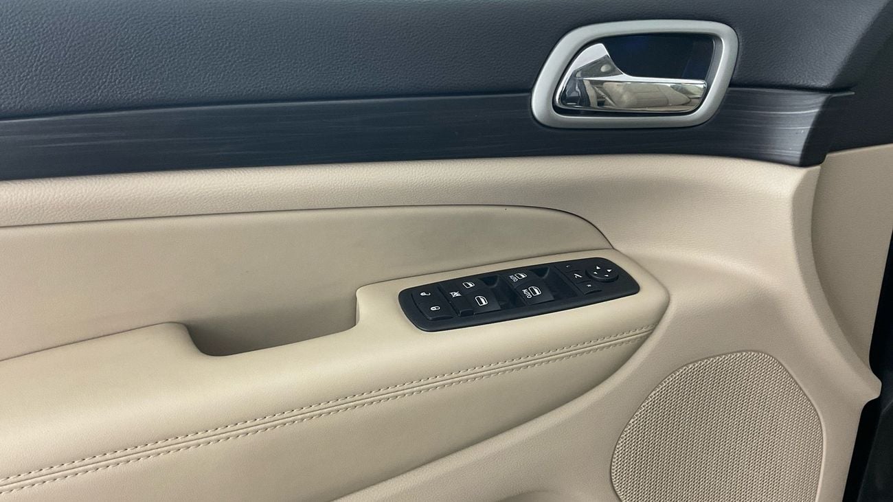 Jeep Grand Cherokee Laredo 3.6L RWD Laredo | Guaranteed Warranty | 0 Down Payment