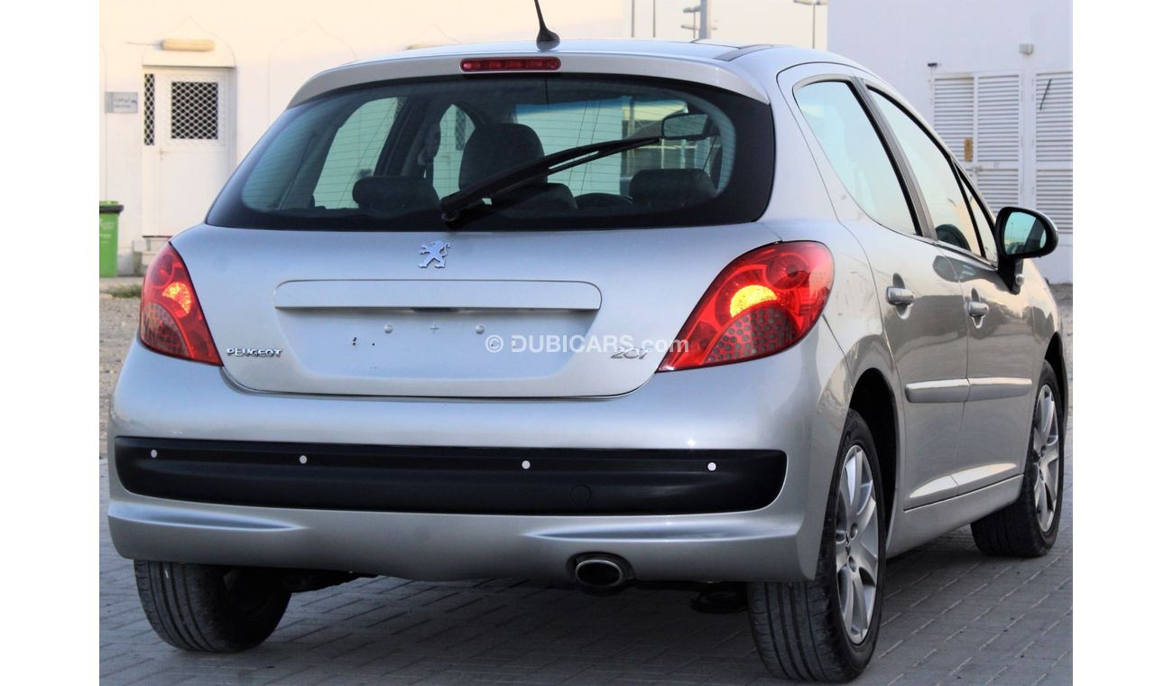 Peugeot 207 Peugeot 2008 GCC in excellent condition without accidents, very clean from inside and outside