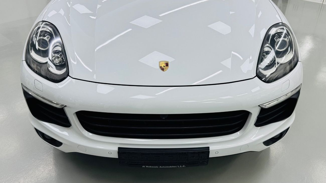 Porsche Cayenne Platinum Edition 3.6L