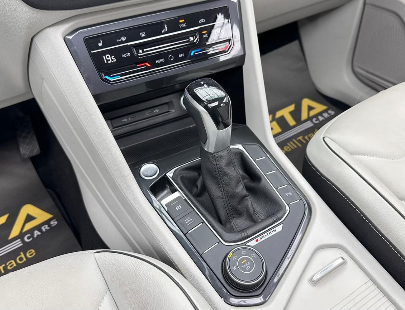 Volkswagen Tiguan 2023 Volkswagen Tiguan Elegance Premium, 07/2028 Volkswagen Warranty + Service Contract, Volkswagen