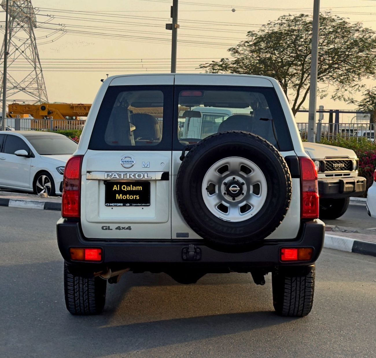 Nissan Patrol Safari GL 4.8L A/T (7 Seater)