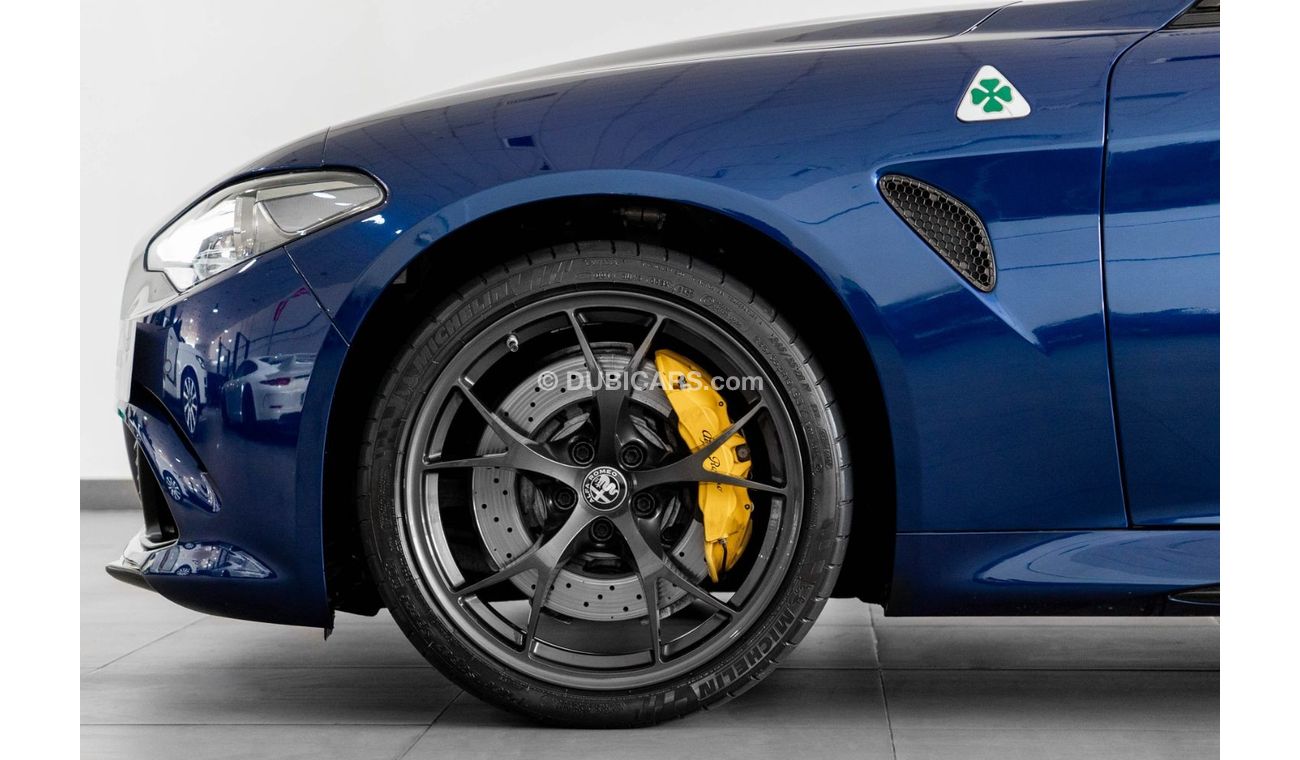 Alfa Romeo Giulia 2019 Alfa Romeo Giulia Quadrifoglio / 5 Year Alfa Romeo Warranty & Service Contract