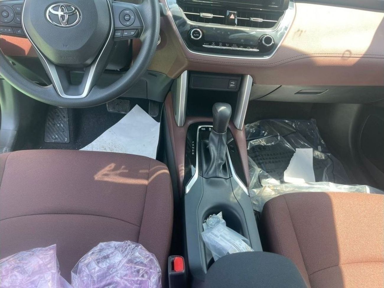 تويوتا كورولا كروس 2023 TOYOTA COROLLA CROSS 1.8L Hybrid Automatic Zero KM