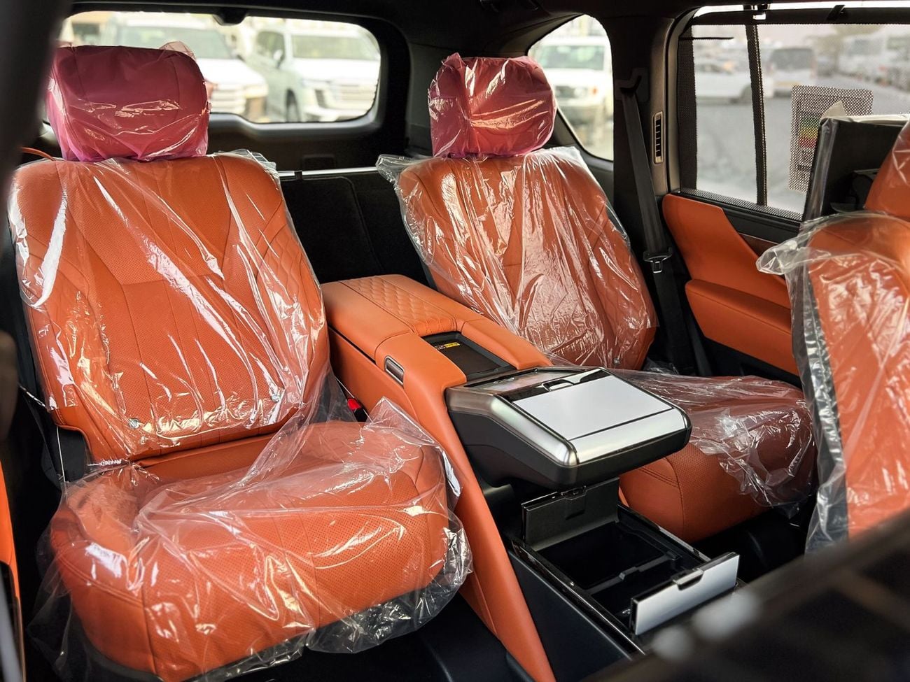لكزس LX 700h VIP 2026 Lexus LX700h 3.5L TT KURO VIP - EXPORT ONLY