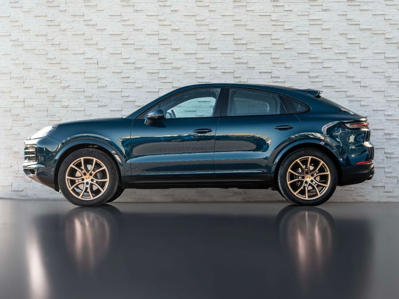 Porsche Cayenne Base Coupe
