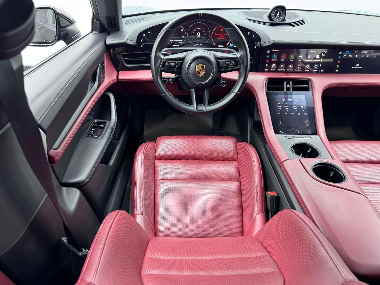 Porsche Taycan Base2022 Porsche Taycan, Battery Warranty, Full Porsche Service History, Excellent Condition, GCC