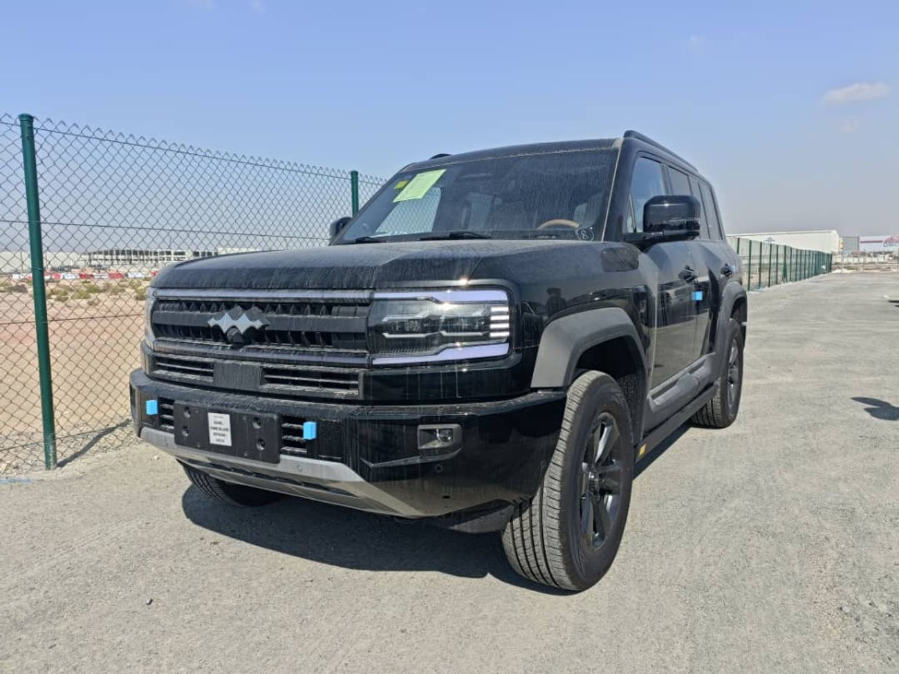 BYD Leopard 5 black-orange Long-Range Battery version