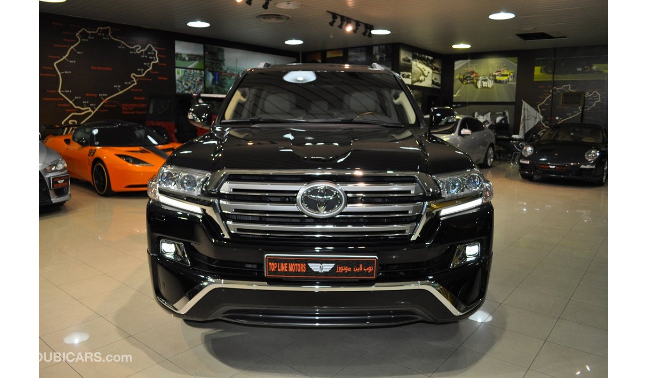 Toyota Land Cruiser GXR V8